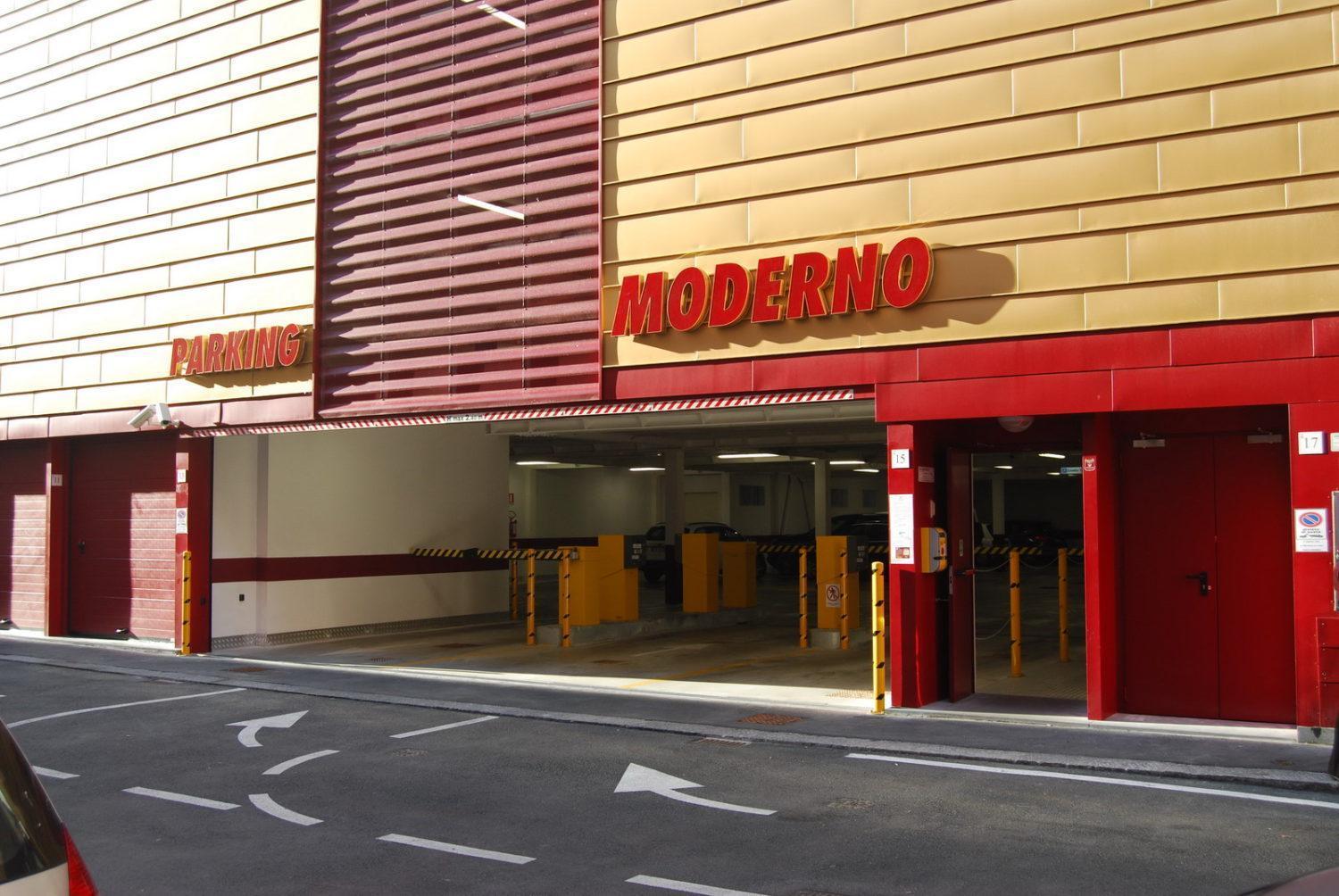 Appartamento Vicino Al Porto, Con Parcheggio ليفورنو المظهر الخارجي الصورة